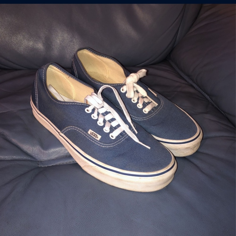 BLUE VANS